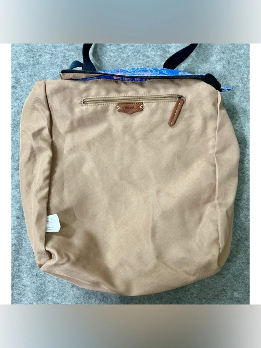 The Sak Lanie canvas cotton market tote crossbody in bubblegum wildlife EUC